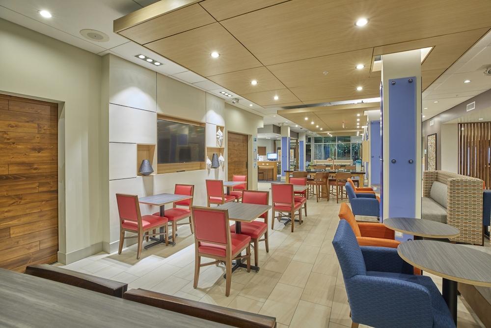 Holiday Inn Express & Suites - Hermiston Downtown By Ihg Buitenkant foto