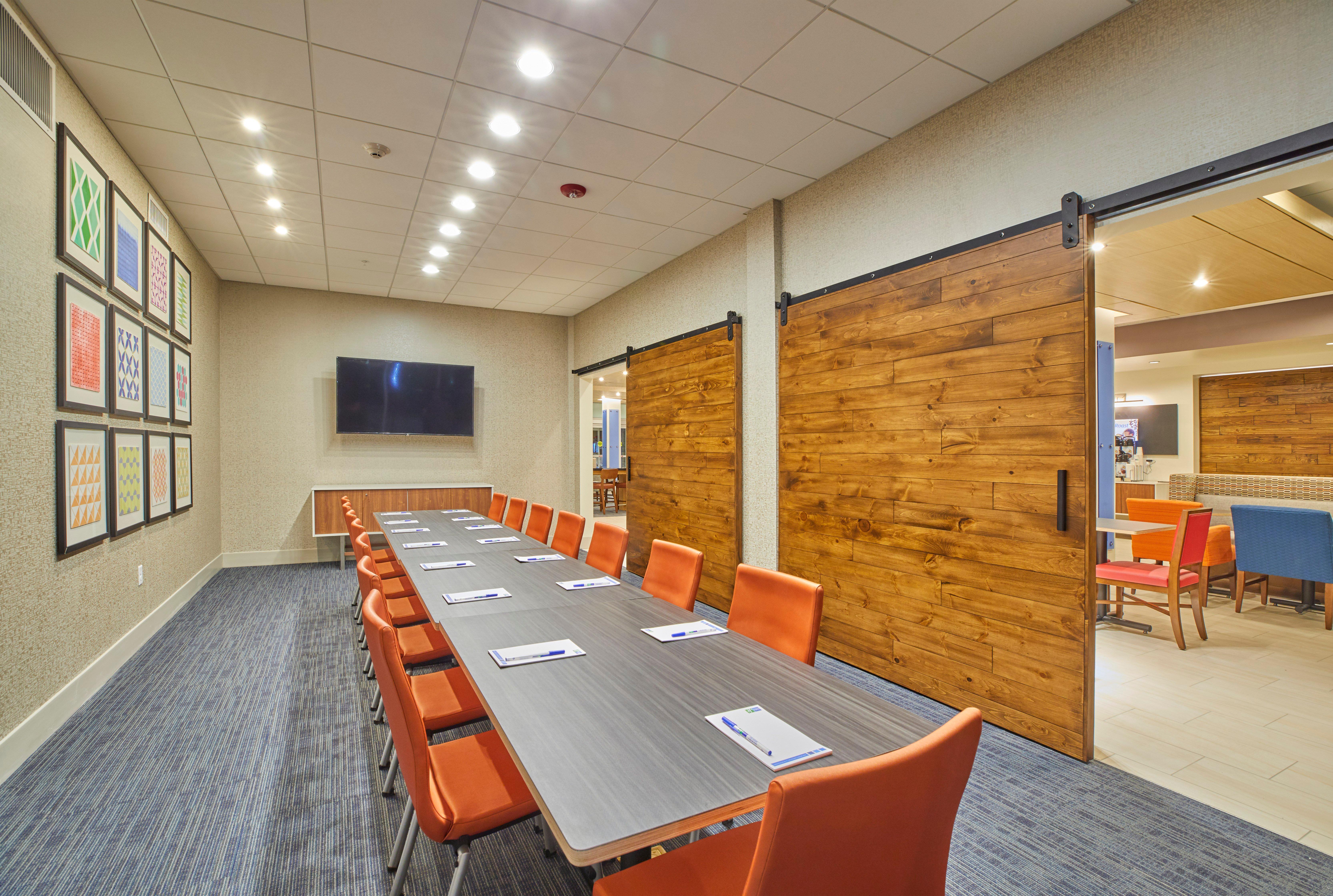 Holiday Inn Express & Suites - Hermiston Downtown By Ihg Buitenkant foto